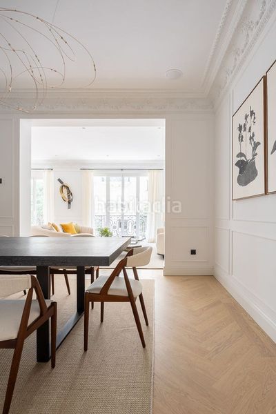 Foto 8a9f7d42-bda7-4584-9382-a8cd6550a3ee. Pis amb calefacció a Recoletos Madrid