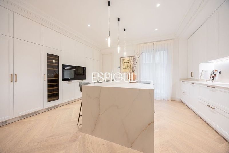 Foto e239bb0d-eb8a-486c-b075-cb9144d74b75. Pis amb calefacció a Recoletos Madrid