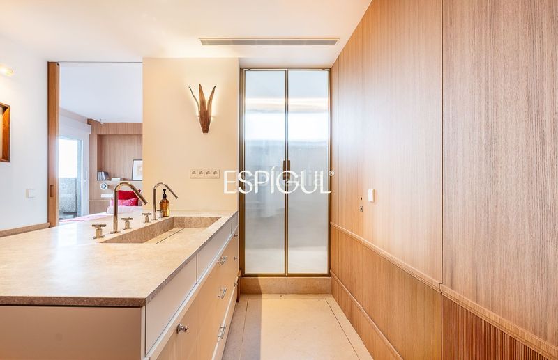 Piso en venta reformado con terraza en la torre valencia en Madrid - Imagen 18
