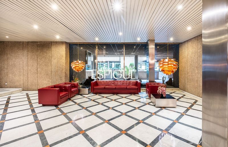 Piso en venta reformado con terraza en la torre valencia en Madrid - Imagen 65