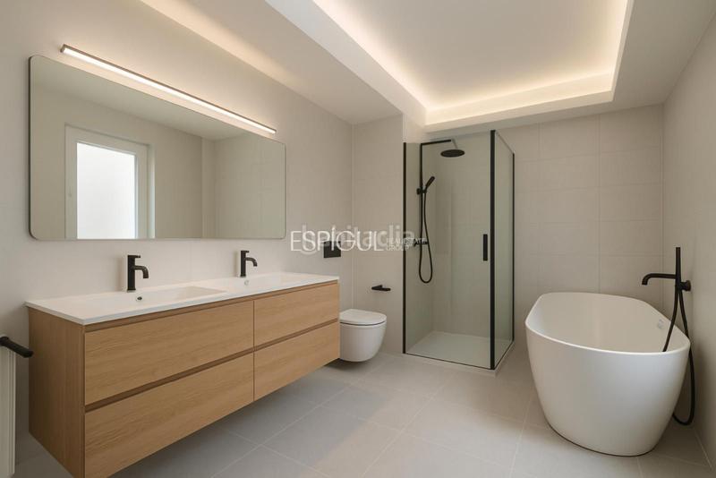 Foto f367aa79-6f4c-458a-84d0-0ce7e3455698. Etagenwohnung mit heizung in Goya Madrid