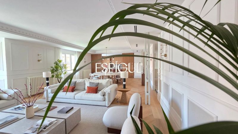 Foto 72e3ae01-9c73-4a08-a85f-1ec9963fcabe. Pis amb calefacció aparcament a Almagro Madrid