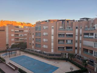 Pis a Ermita 2. Lujoso piso en el corazón de alcobendas con terraza y piscina