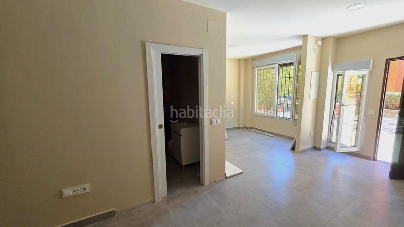 Foto 3e517087-3a74-420c-97f2-dc9bd8ab243e. Erdgeschoss in avenida de pablo neruda 96 in Portazgo Madrid