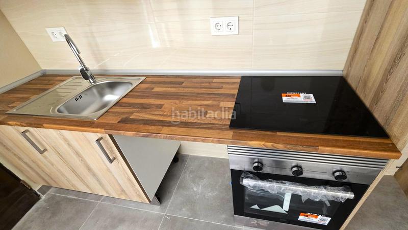 Foto 4d7ddef9-8714-475a-80a2-13c7e9d5c6ef. Erdgeschoss in avenida de pablo neruda 96 in Portazgo Madrid