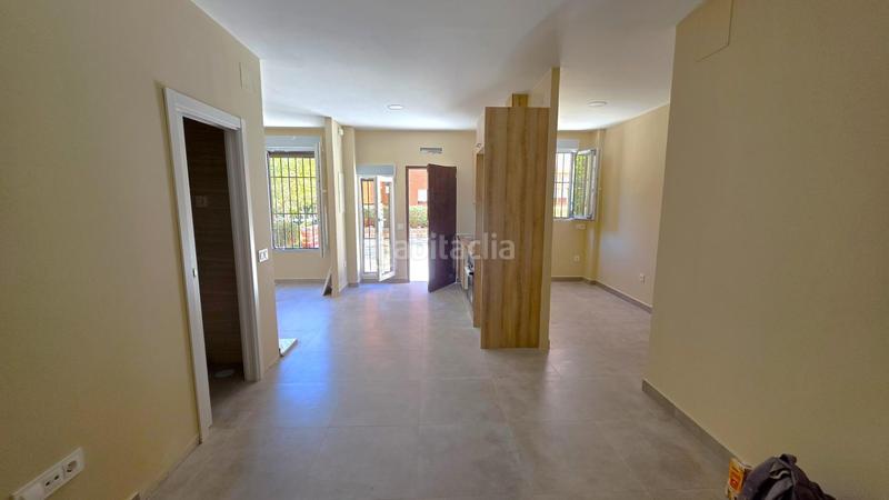 Foto c373b352-1c30-4beb-abff-274501dd6405. Erdgeschoss in avenida de pablo neruda 96 in Portazgo Madrid