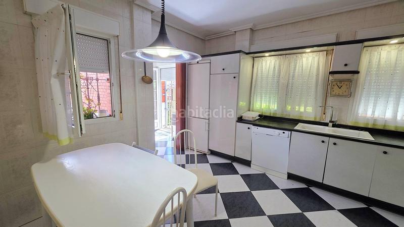 Foto a9aeba2a-4245-4e34-bed9-8b3dc1773fd6. Doppelhaus mit parking in San Roque-Concordia-Adoratrices Guadalajara