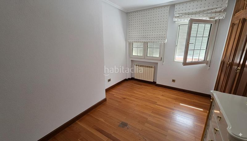 Foto b2795fca-9253-4c13-b960-621ed19987d9. Doppelhaus mit parking in San Roque-Concordia-Adoratrices Guadalajara