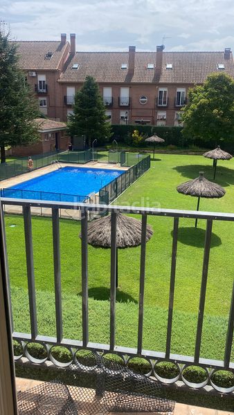 Foto 2f039e1f-6f74-4494-86f5-6f44e685da05. Dúplex amb piscina a Ajalvir