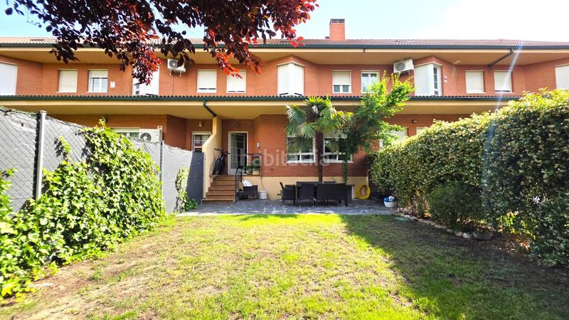 Foto 884ef27a-1d3e-40ee-b032-4120d2102590. Semi detached house with heating parking pool in Prado Norte Algete