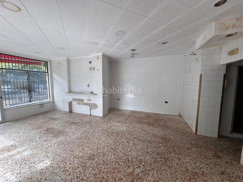 Foto aff7bc8f-4a8a-45eb-b06d-3a0d147c4b26. Local comercial a La Plata Jerez de la Frontera