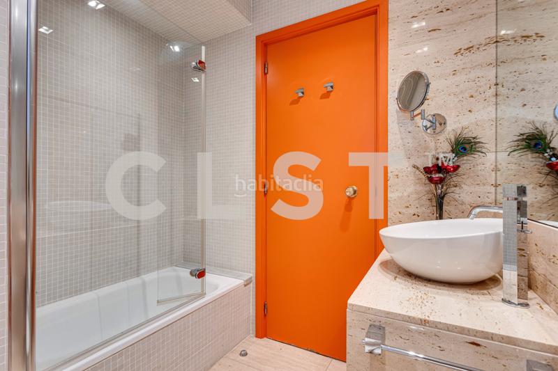 Foto 0ad4890e-65dd-40d0-b762-c050eddc822f. Affitto appartamento con riscaldamento parcheggio piscina in Barcelona