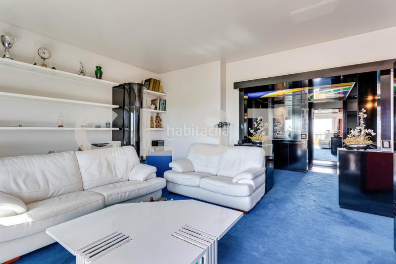 Foto b3c60492-c10f-482b-b0f0-1ff80c38ebd7. Affitto appartamento con riscaldamento parcheggio piscina in Barcelona