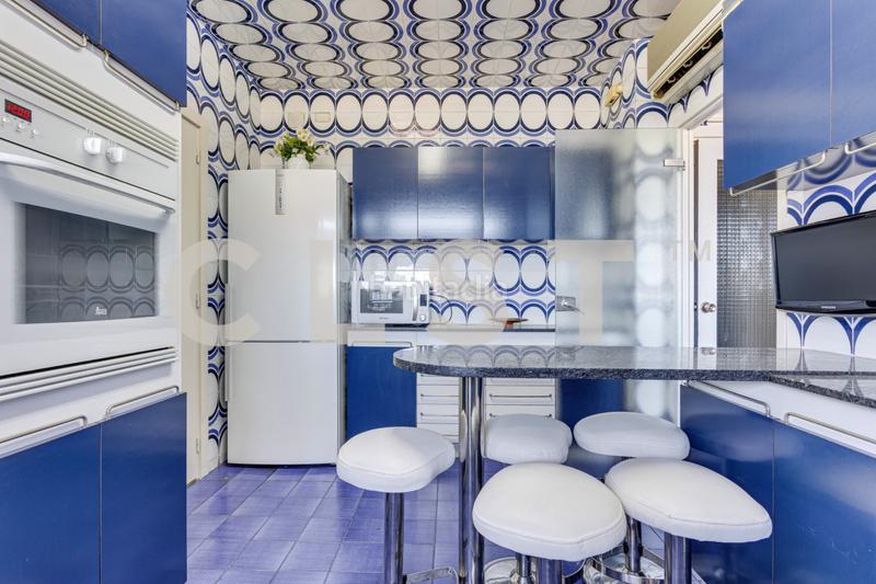 Foto ee23edf3-7a04-4284-a6a9-0789f22ae503. Affitto appartamento con riscaldamento parcheggio piscina in Barcelona