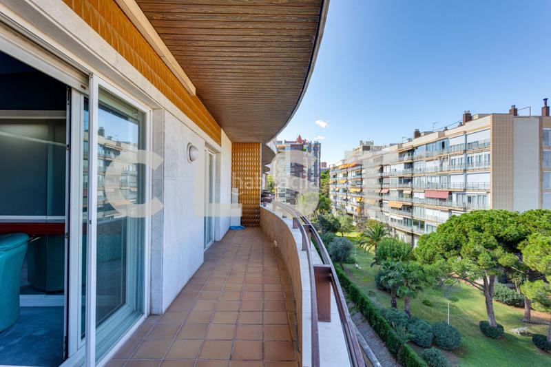 Foto 887461ea-1ca3-48c3-af43-f18efebb479d. Rent flat with heating parking pool in Dreta de l´Eixample Barcelona