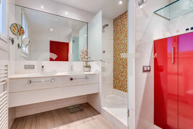 Foto af49a2d7-bee9-4cac-bf74-cd27ba51df8c. Rent flat with heating parking pool in Dreta de l´Eixample Barcelona