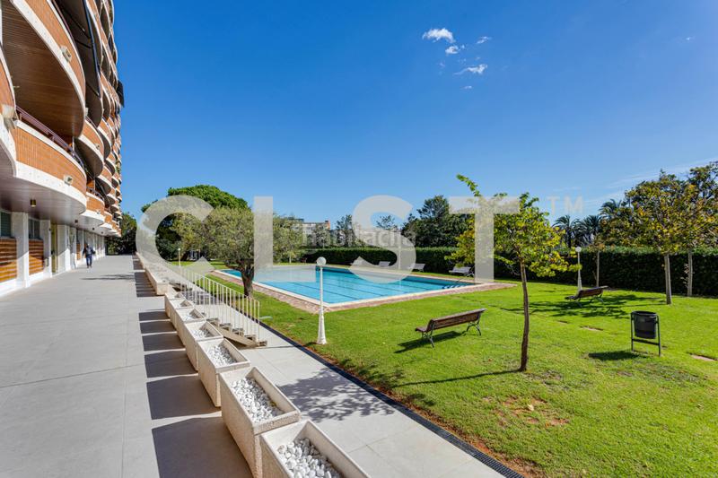 Foto c0a98102-119e-46dd-9c61-34a2eddb1df0. Rent flat with heating parking pool in Dreta de l´Eixample Barcelona