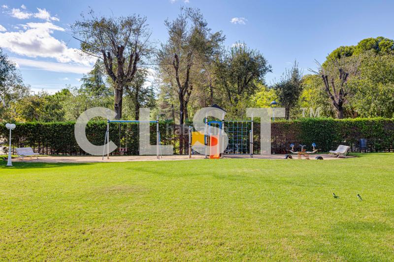 Foto d66b2e25-3ff4-4961-a418-769c18b05937. Rent flat with heating parking pool in Dreta de l´Eixample Barcelona