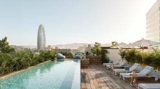 Piano terra in El Parc i la Llacuna del Poblenou. Bajo reformado en edificio emblemático de barcelona