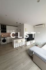 Location Appartement  Carrer de valència. Desde clst presentamos esta encantadora propiedad baja ubicada d