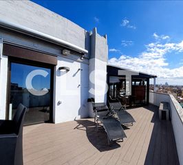 Lloguer Àtic a Putget - Farró. Desde clst presentamos este sobreático con terraza y gran privac