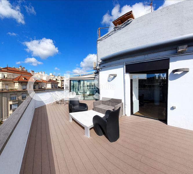 Foto e68c6979-a96e-49e5-9d75-0ff0bc1f70b2. Lloguer àtic amb calefacció a Putget - Farró Barcelona