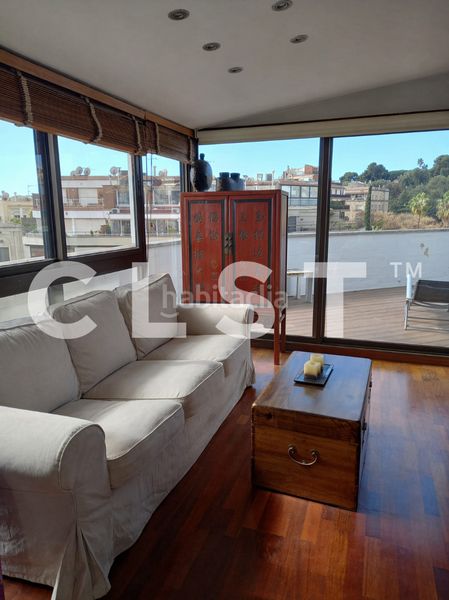 Foto f19ab070-2113-4131-aec1-ea0f6b6dde61. Lloguer àtic amb calefacció a Putget - Farró Barcelona