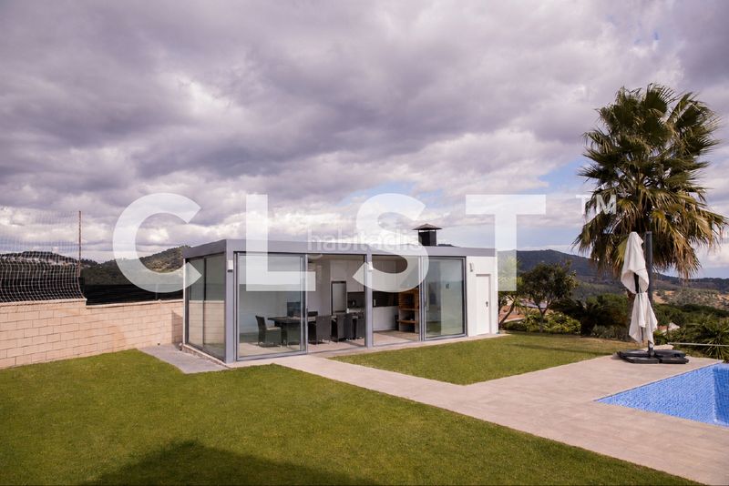 Foto ef68400f-c41f-44dc-9881-b7048b1175e1. Lloguer casa amb xemeneia calefacció aparcament piscina a Alella