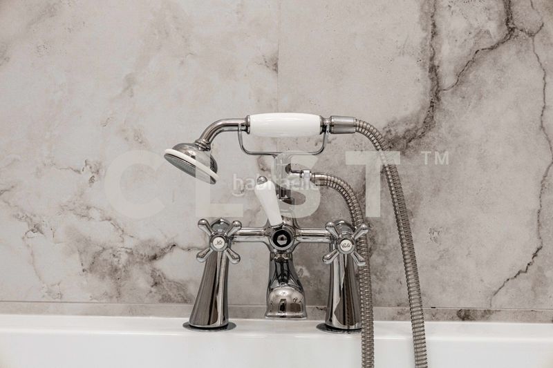 Foto 42fe5d9d-d8ea-4634-9ccb-d59c57e9c798. Apartament amb xemeneia calefacció a Dreta de l´Eixample Barcelona
