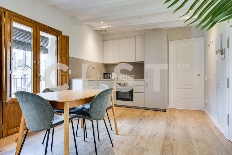 Foto 2ec26830-b27d-4e3d-8d94-0056efa7e492. Apartament amb calefacció a Gòtic Barcelona