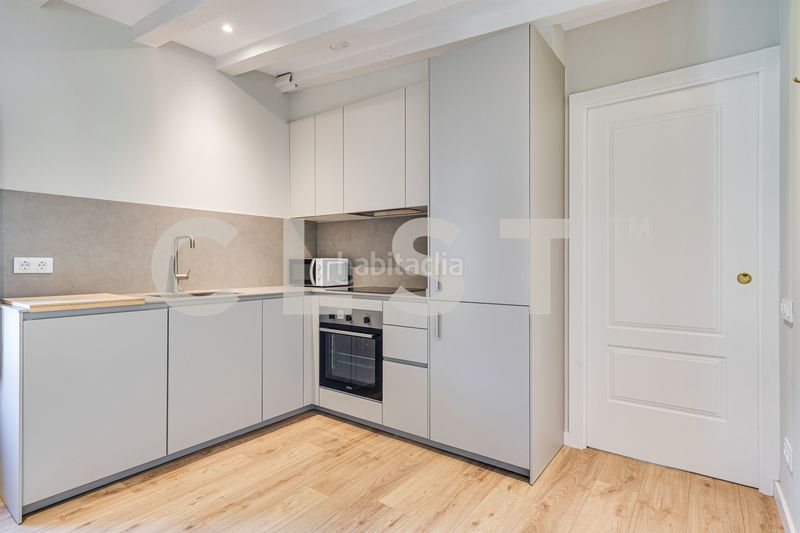 Foto 421405f5-7f63-4bcd-94dd-3643e7c4f7c1. Apartament amb calefacció a Gòtic Barcelona