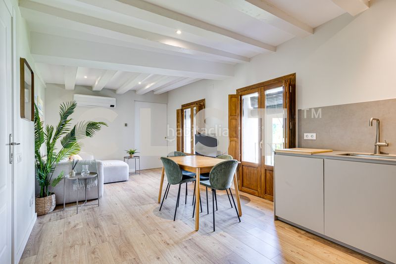 Foto 42456742-54c9-45b8-a4f6-36b60fc16978. Apartament amb calefacció a Gòtic Barcelona