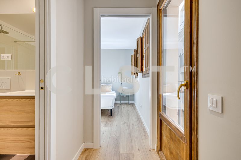 Foto cc39159a-10c5-44aa-a74d-4466cee466f7. Apartament amb calefacció a Gòtic Barcelona