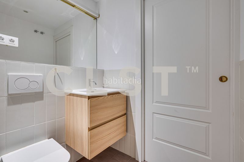 Foto ceb2b1b1-ed8f-45ad-ba6a-045a753728cb. Apartament amb calefacció a Gòtic Barcelona