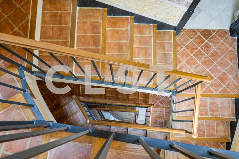 Foto fa4902b8-3b63-465f-bbc2-d9738030d2b0. Apartament amb calefacció a Gòtic Barcelona