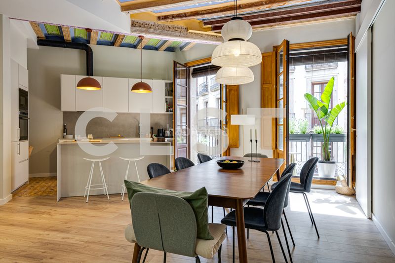 Foto c3fabca3-8ead-4d8b-906e-21b2b5102b12. Apartament amb calefacció a Gòtic Barcelona