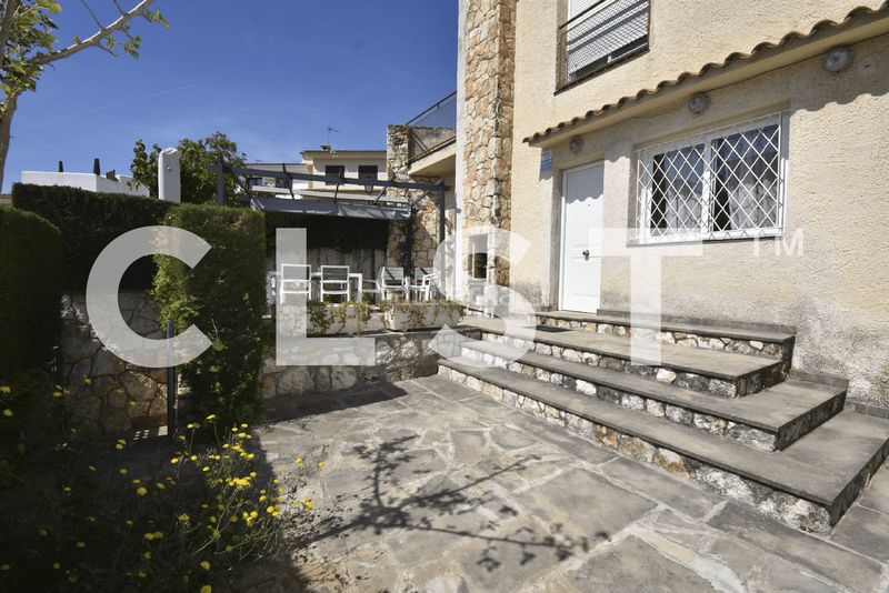 Foto f37ccee9-bfab-4bce-b765-8e32abc3afe7. Rent house with heating parking in Mas Trader-Corral d´En Tort-Corral d´En Cona Cubelles
