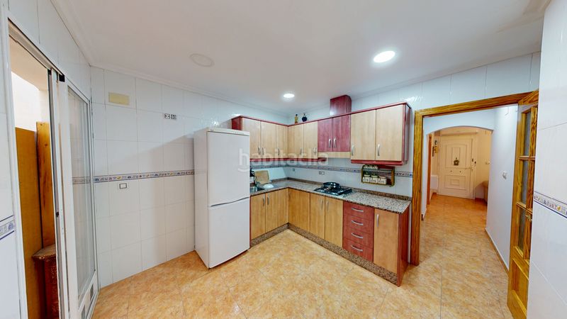Foto 6f62a64e-40ff-44e9-9a9e-ecd13e8918e4. Casa adossada a Albatera