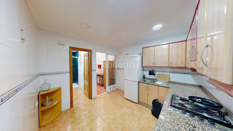 Foto 99a3d8a8-421f-4f68-9c93-a1701b0e212f. Casa adossada a Albatera