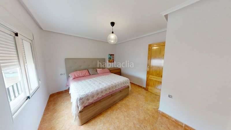 Foto e64adccb-f157-4915-be90-d5a92c4315eb. Casa adossada a Albatera
