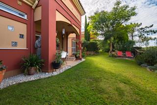 Doppelhaus in Avenida de las cumbres 22. Exclusiva villa en el resort ama****