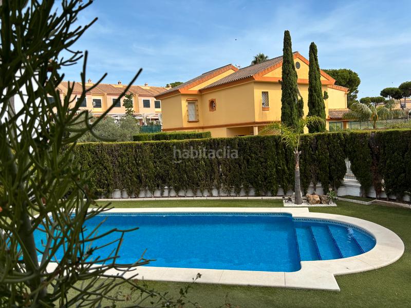 Foto ba461729-a183-4bdc-89a2-e4cda3a50746. Xalet amb calefacció aparcament piscina a Islantilla golf Islantilla