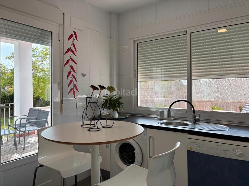Foto 1abb7a82-6d50-4d83-98c3-91f0d8a5aabc. Rent towny house in paseo de la chirina 16a in Islantilla golf Islantilla