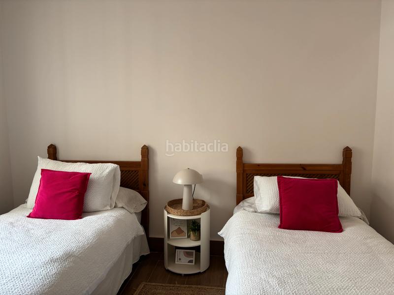 Foto cf2ac1cd-bd11-45df-98df-75ffc03eefd8. Rent towny house in paseo de la chirina 16a in Islantilla golf Islantilla