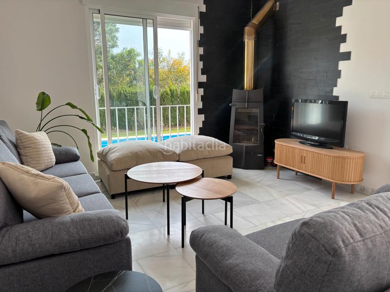 Foto f37ac891-ea09-4f1d-9b0d-6a5315419816. Rent towny house in paseo de la chirina 16a in Islantilla golf Islantilla