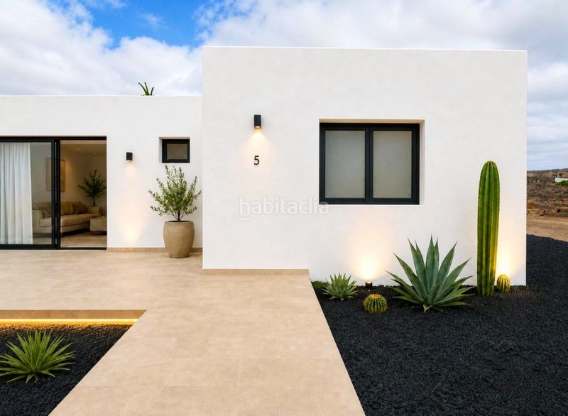 Foto dec31c85-b272-4b5d-a993-35c65e605fe9. Casa a Caleta de Famara Teguise