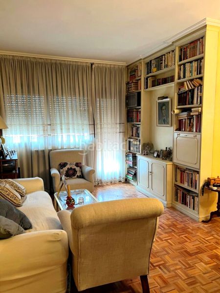 Foto 2ef3566f-de2d-4305-8758-93a1544ad65a. Flat with heating parking in Pilar Madrid