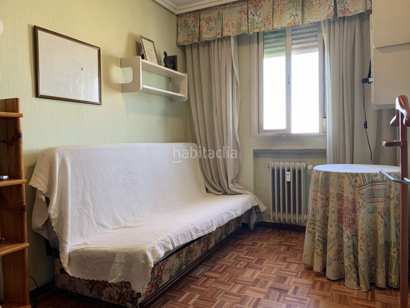 Foto d074f127-dad8-404d-bf21-96e63624915b. Flat with heating parking in Pilar Madrid