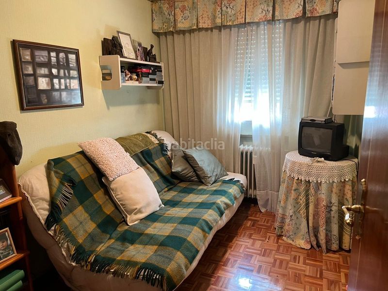 Foto fc2cef5f-5a80-4c0a-a6fa-7db523aeec08. Flat with heating parking in Pilar Madrid
