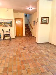 Piso  Calle camino real. Piso de 3 dormitorios con terraza y chimenea en el centro de gua